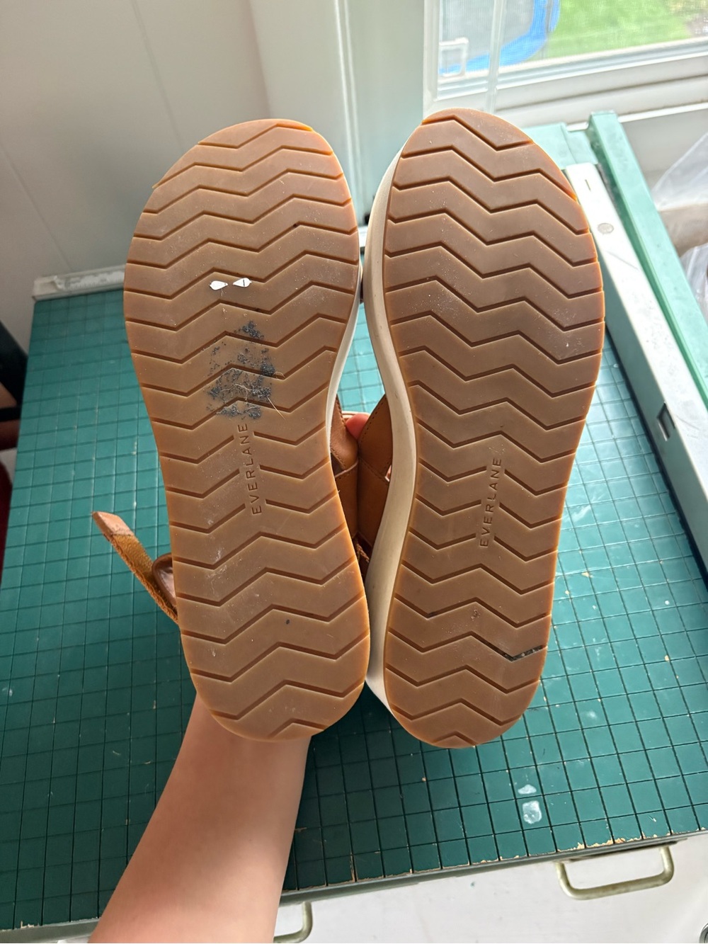 Everlane Tan Leather Double-Strap Sandals - size 8 - Picture 4 of 5